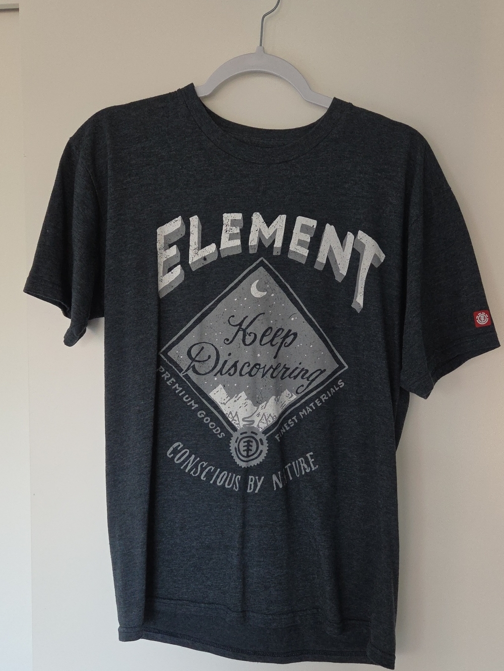 Element Dark Gray 'Keep Discovering' Graphic Short Sleeve Tee